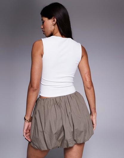 Seamless Padded Bra Top with Broad Straps & U-Neckline Combo Black & white